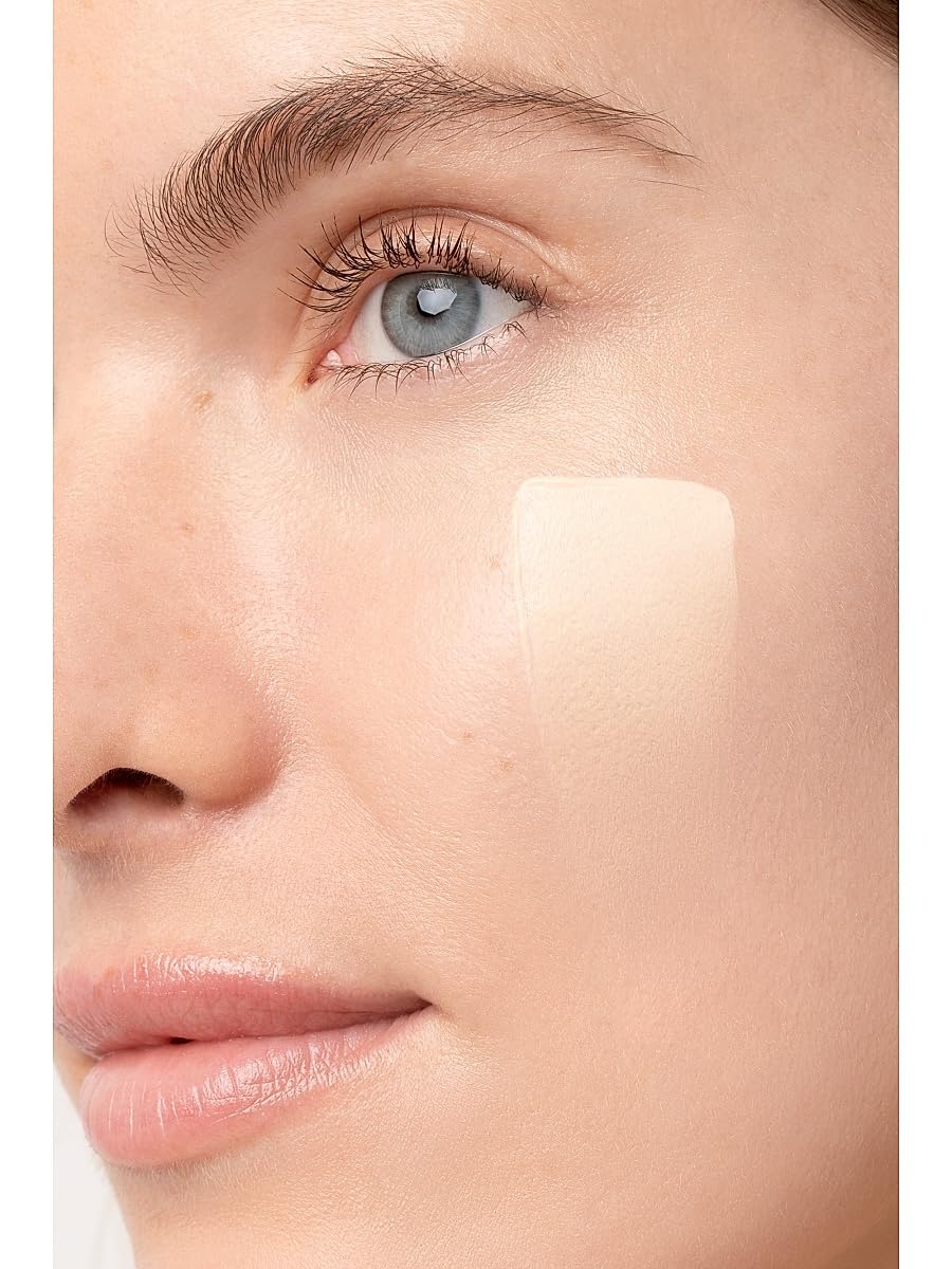 Chantecaille, Just Skin Tinted Moisturizer Sunscreen Broad Spectrum SPF 15, Alabaster Beauty & Personal Care Chantecaille