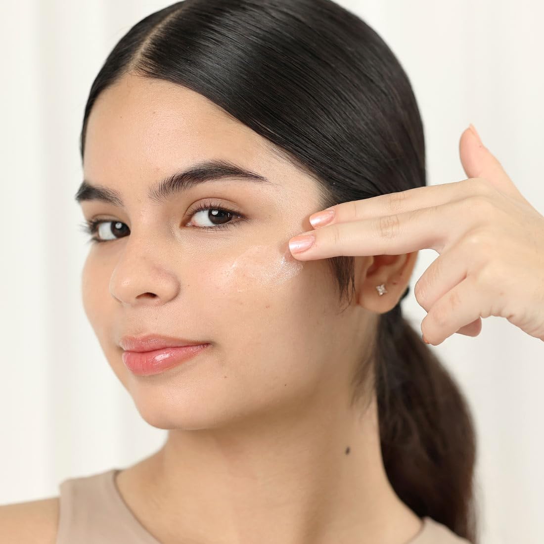 Palladio Ultra Hydration Primer, Fills in Fine Lines and Pores, Formulated with Coconut Oil, Non Greasy Finish, Fast Absorbing Beauty & Personal Care Palladio