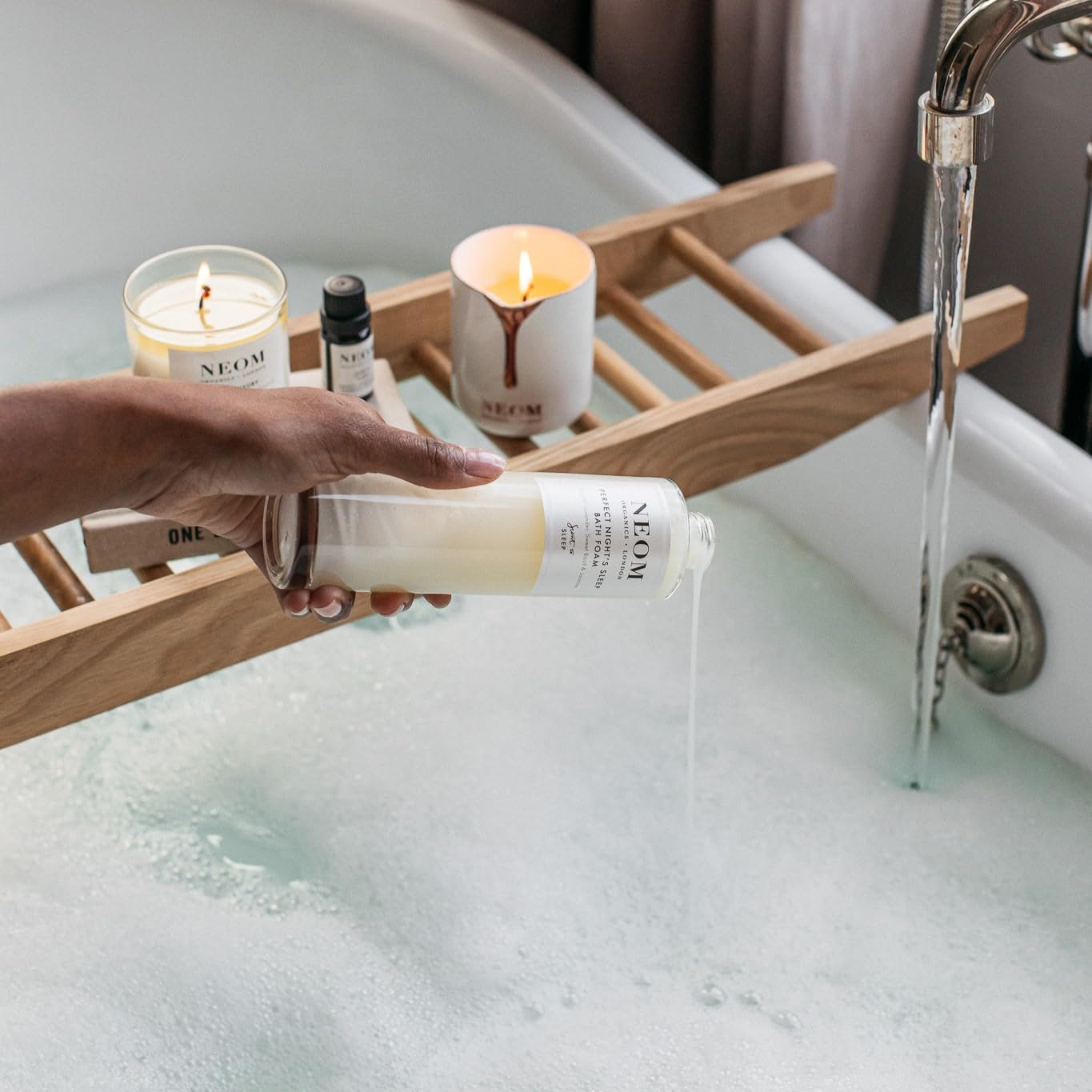 NEOM Perfect Night's Sleep Bath Foam, 200ml I Lavender, Sweet Basil & Jasmine I 100% Natural Fragrances I 16 Other Essential Oils I Soothing Aloe Beauty and Personal Care Neom
