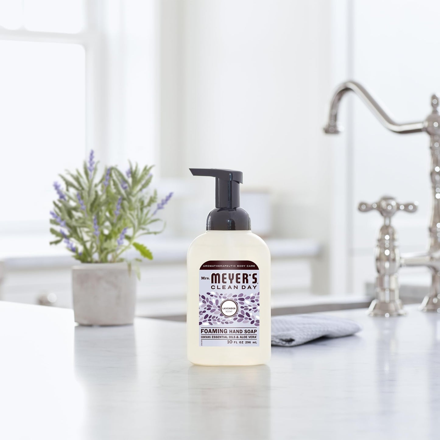 MRS. MEYER'S CLEAN DAY Foaming Hand Soap, Lavender Scent, 10 Ounce Bottle Beauty & Personal Care Mrs. MEYER'S