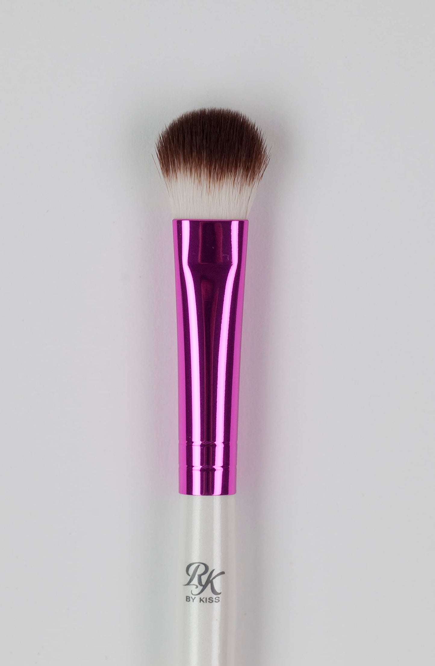 KISS Ruby Kisses Premium Large Eyeshadow Cosmetic Brush, Professional Quality Cruelty Free Make-Up Tool with Soft 100% Synthetic Bristles Beauty & Personal Care KISS