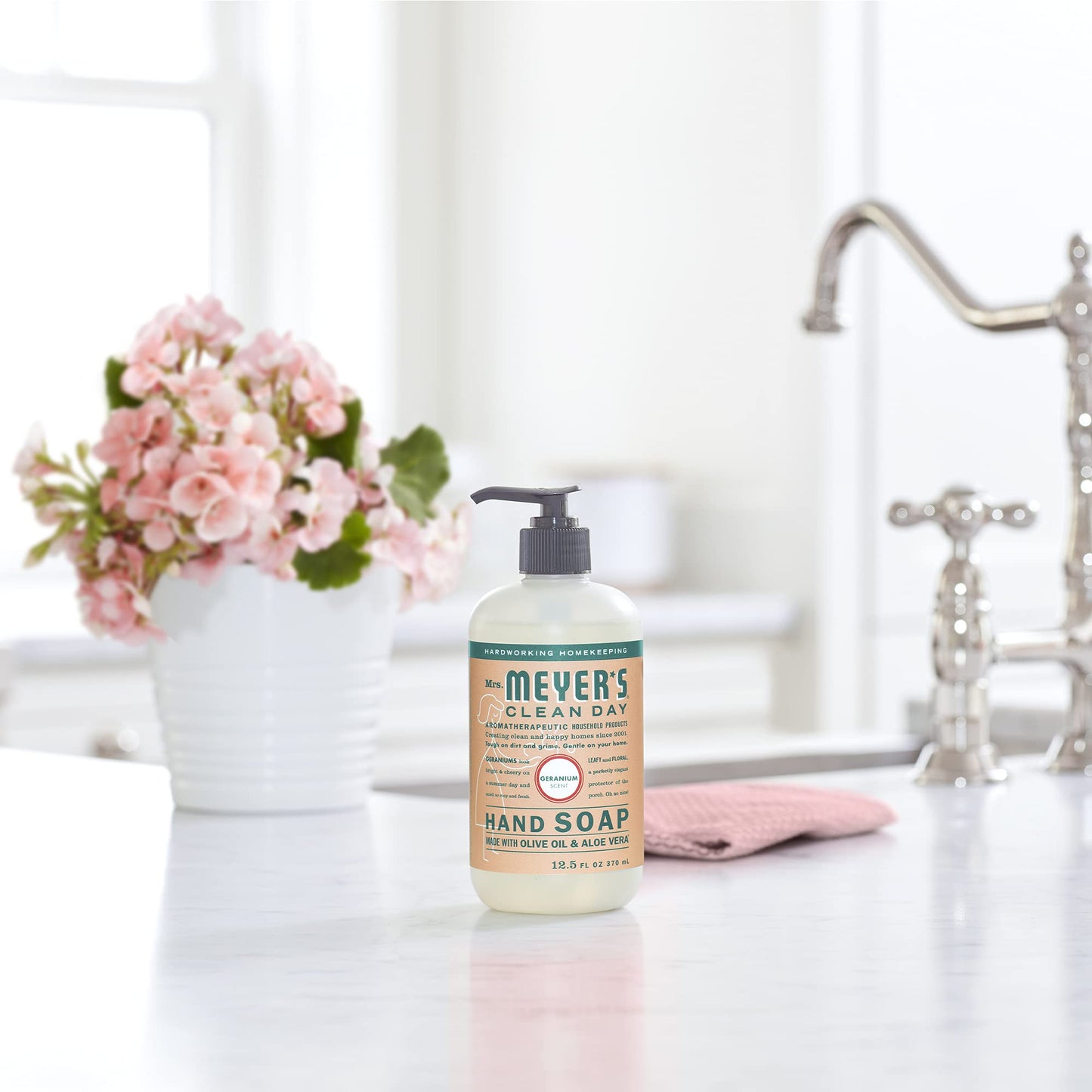MRS. MEYER'S CLEAN DAY Hand Soap, Made with Essential Oils, Geranium, 12.5 fl. oz Beauty & Personal Care Mrs. MEYER'S