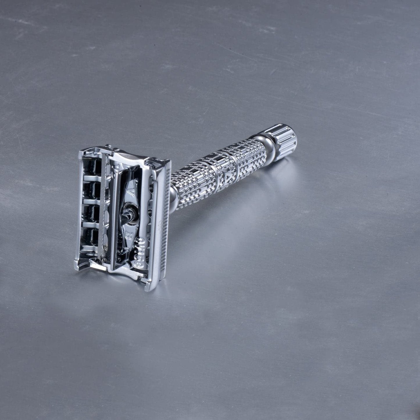 VIKINGS BLADE Double Edge Safety Razor for Men + 5 Swedish Steel Blades + Luxury Case. Long Handle. Smooth, Reusable, Eco-Friendly (The Vulcan) Beauty and Personal Care Vikings Blade