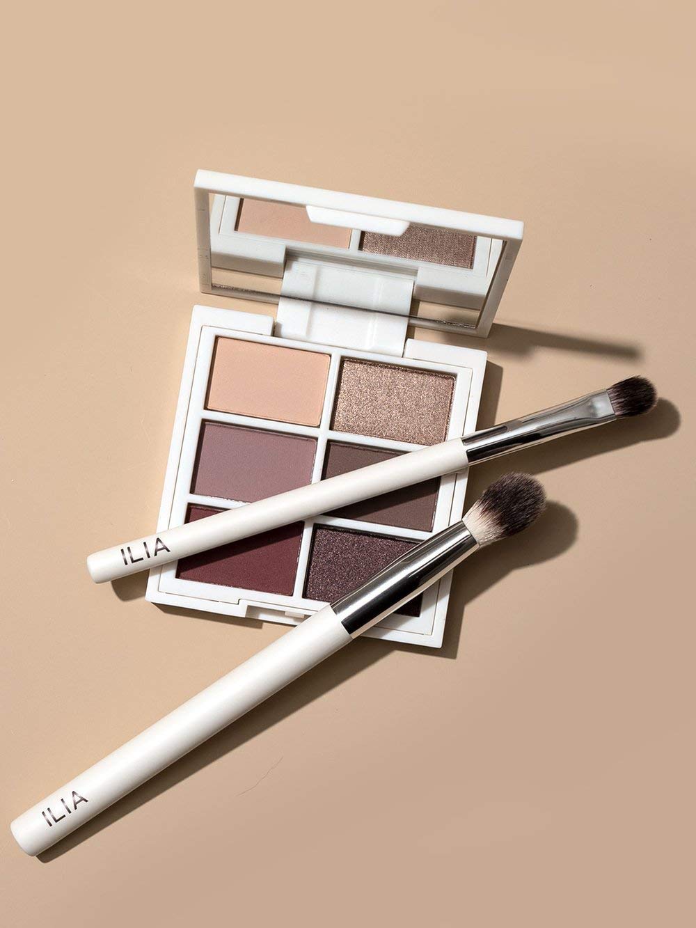 ILIA - Shadow Brush | Flat, Tapered Head Made with FSC Certified Wood, Aluminum, + Soft, Vegan Bristles | Pack, Press, + Sweep Eyeshadow | Expertly Beauty & Personal Care ILIA