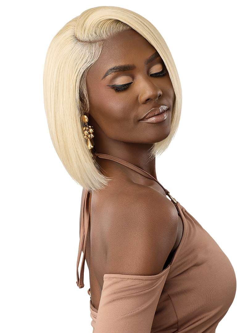 Outre Lace Front Wig - Perfect Hair Line 13X4 Frontal - PH 24 (STRAWBERRY GOLD)