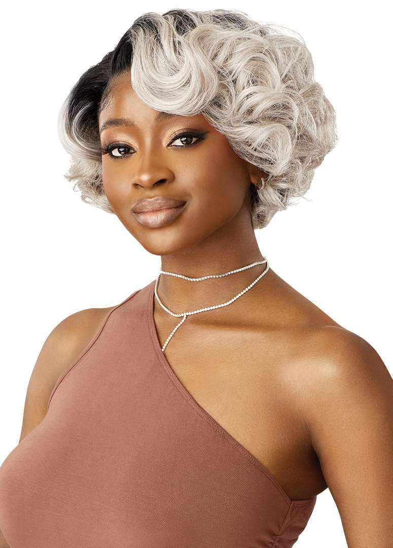 Outre Lace Front Wig - Melted Hairline - Ayda (JET BLACK 1)