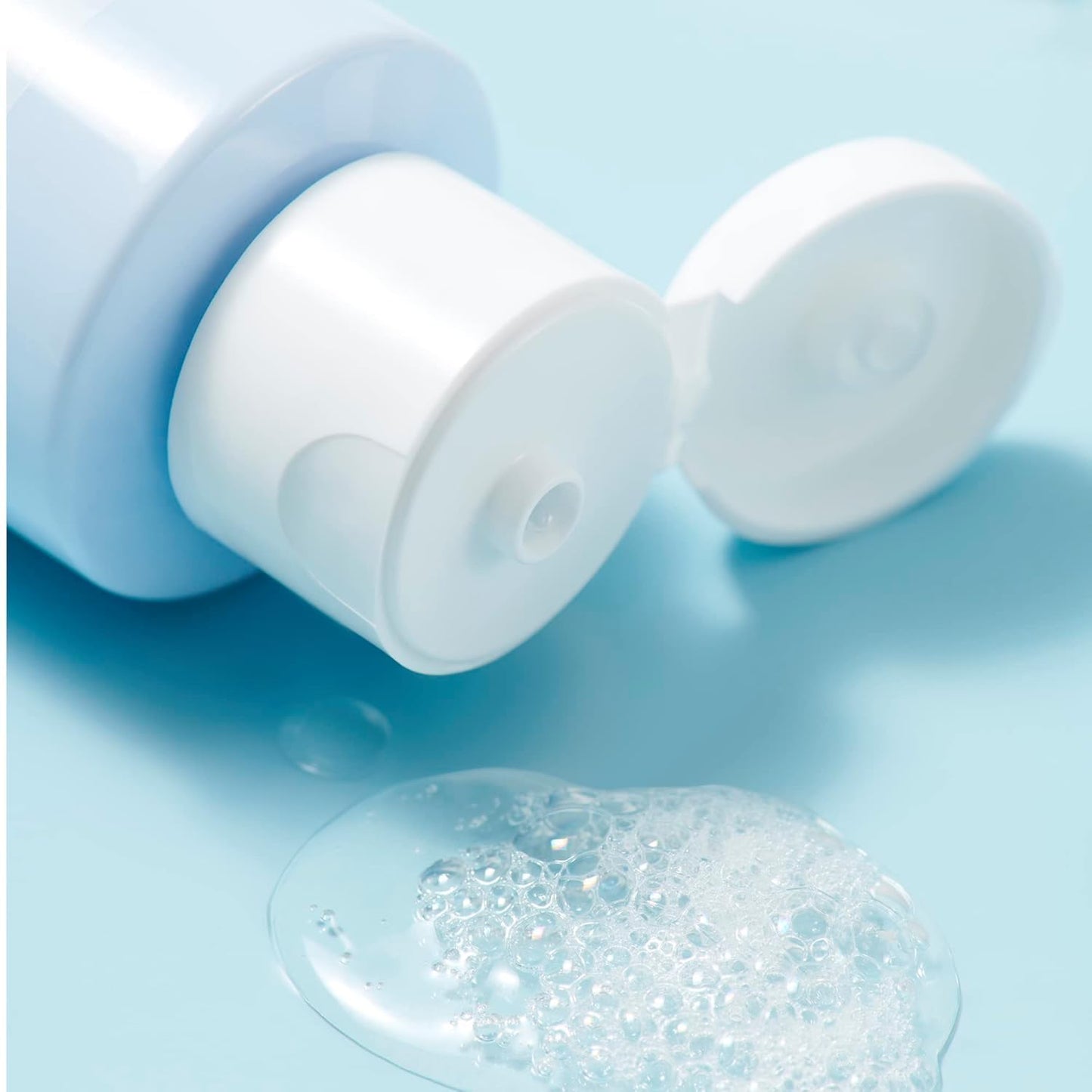 e.l.f. SKIN Holy Hydration! Daily Cleanser Mini, Face Cleanser For Washing Away Excess Oil, Impurities & Makeup, Made With Hyaluronic Acid, Vegan Beauty & Personal Care e.l.f.