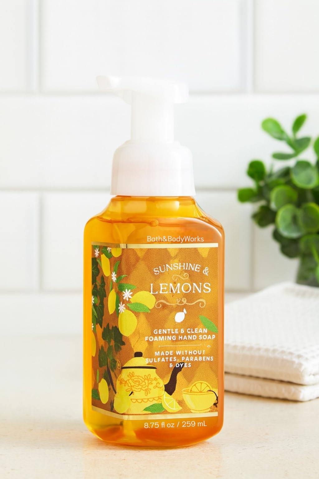 Bath and Body Works Sunshine & Lemons Gentle & Clean Foaming Hand Soap 8.75 fl oz, Yuzu, Grapefruit & Sun Rays Beauty & Personal Care Bath & Body Works
