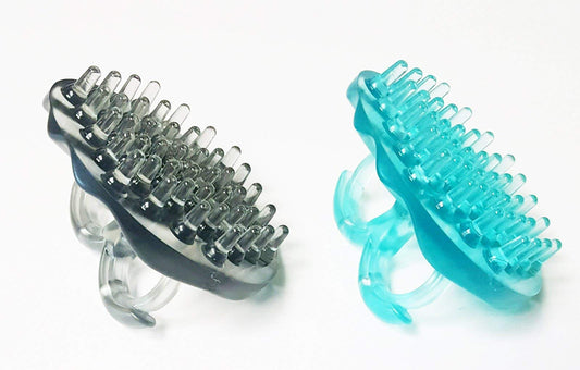 body & sole Shampoo and Scalp Toning Brush (1 Gray & 1 Aqua)