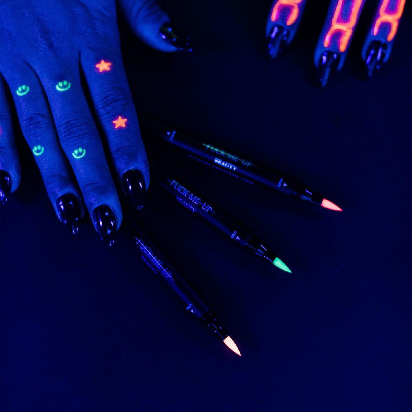 FMU Beauty UFO Body Art Stamp + Pen Liner for Bright Colorful Festival Makeup (Happy Place - Green Smiley) Beauty & Personal Care Fuck Me Up Beauty