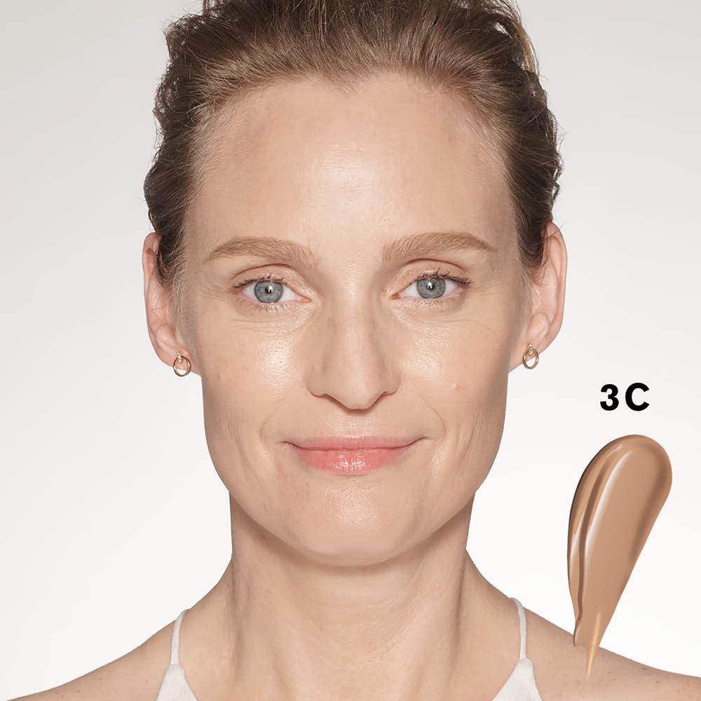 Estée Lauder Futurist Soft Touch Brightening Skincealer Concealer with Vitamin C, 3C Beauty & Personal Care Estée Lauder