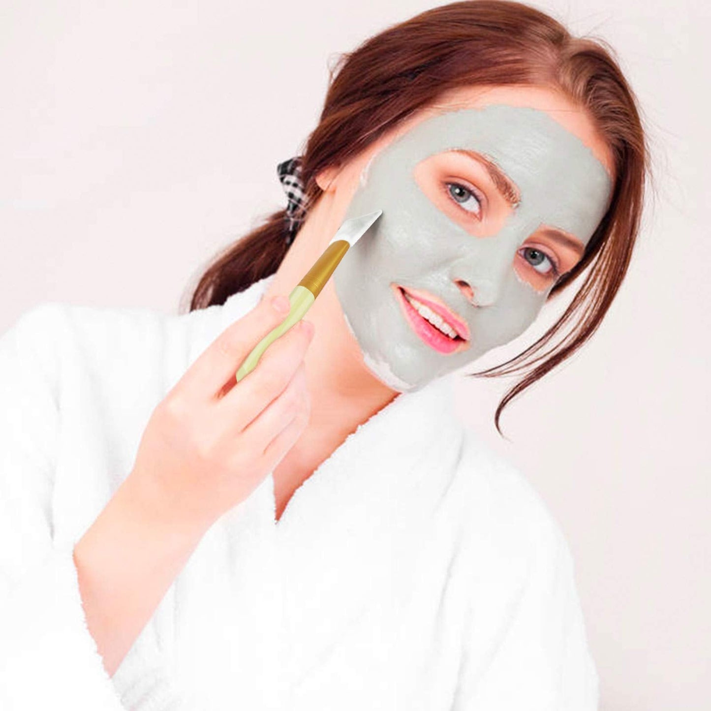 Cuttte 4pcs Silicone Face Mask Applicators, Flexible Facial Mud Masks Applicator, Hairless Moisturizers Tools, Soft Facial Brushes for Mud, Clay Beauty and Personal Care Cuttte