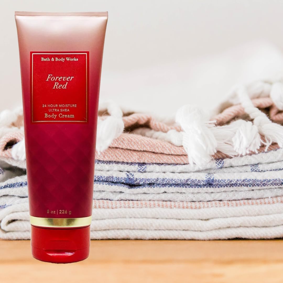 Bath & Body Works FOREVER RED Ultra Shea Body Cream 8 Ounce (Packaging Varies) Beauty & Personal Care Bath & Body Works