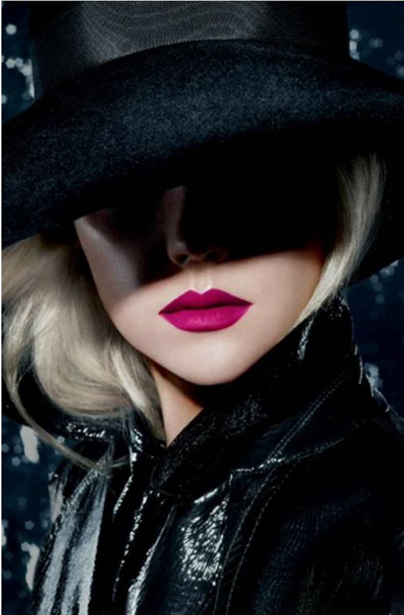 MAC Cosmetic M.A.C Retro Matte Lipstick,Runway Hit 10009270 0.10 Ounce (Pack of 1) Beauty & Personal Care MAC