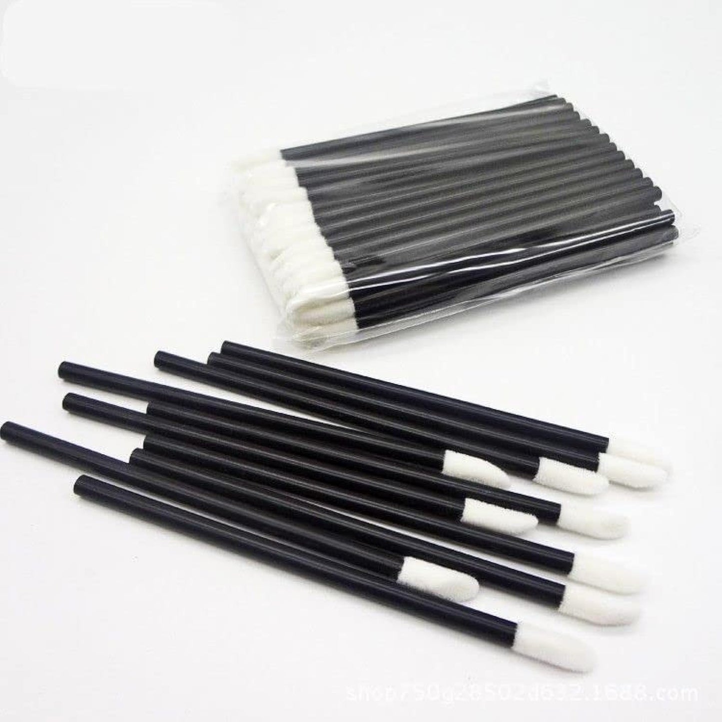 GoWorth 200Pcs/Set Disposable Lip Brushes Make Up Brush Lipstick Lip Gloss Wands Applicator Tool Makeup Beauty Tool Kits Beauty & Personal Care GoWorth