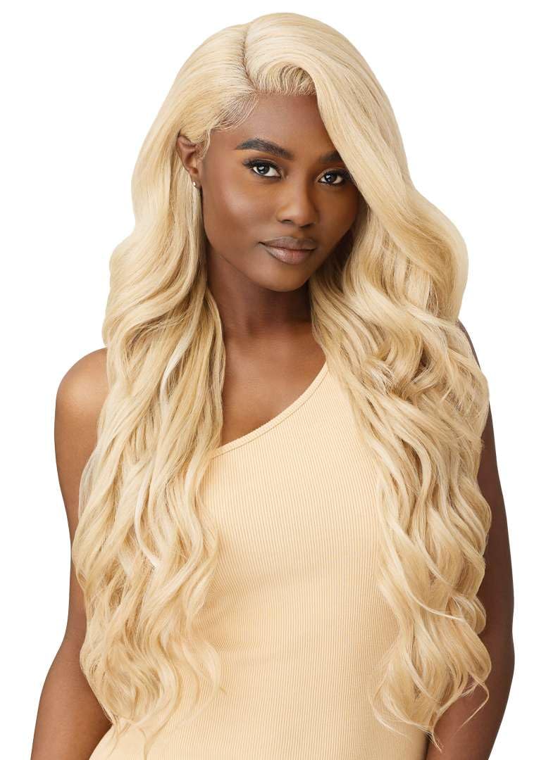 Outre Lace Front Wig - Perfect Hair Line 13X6 - Arnell (GOLDEN AMBER)