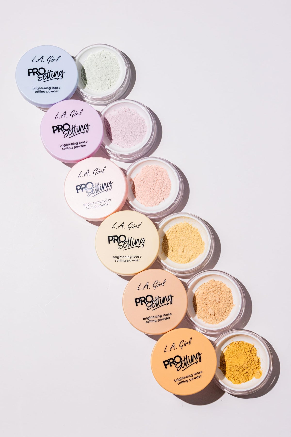 L.A. Girl Pro.Setting Brightening Loose Setting Powder, Peach GLP737