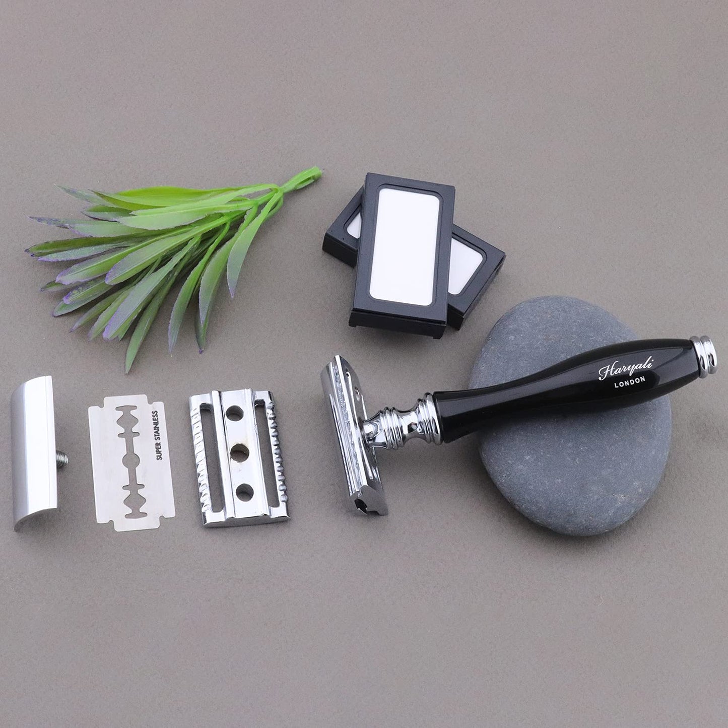 Double Edge Safety Razor Shaving Set +Badger Hair Shaving Brush Beauty and Personal Care Haryali London