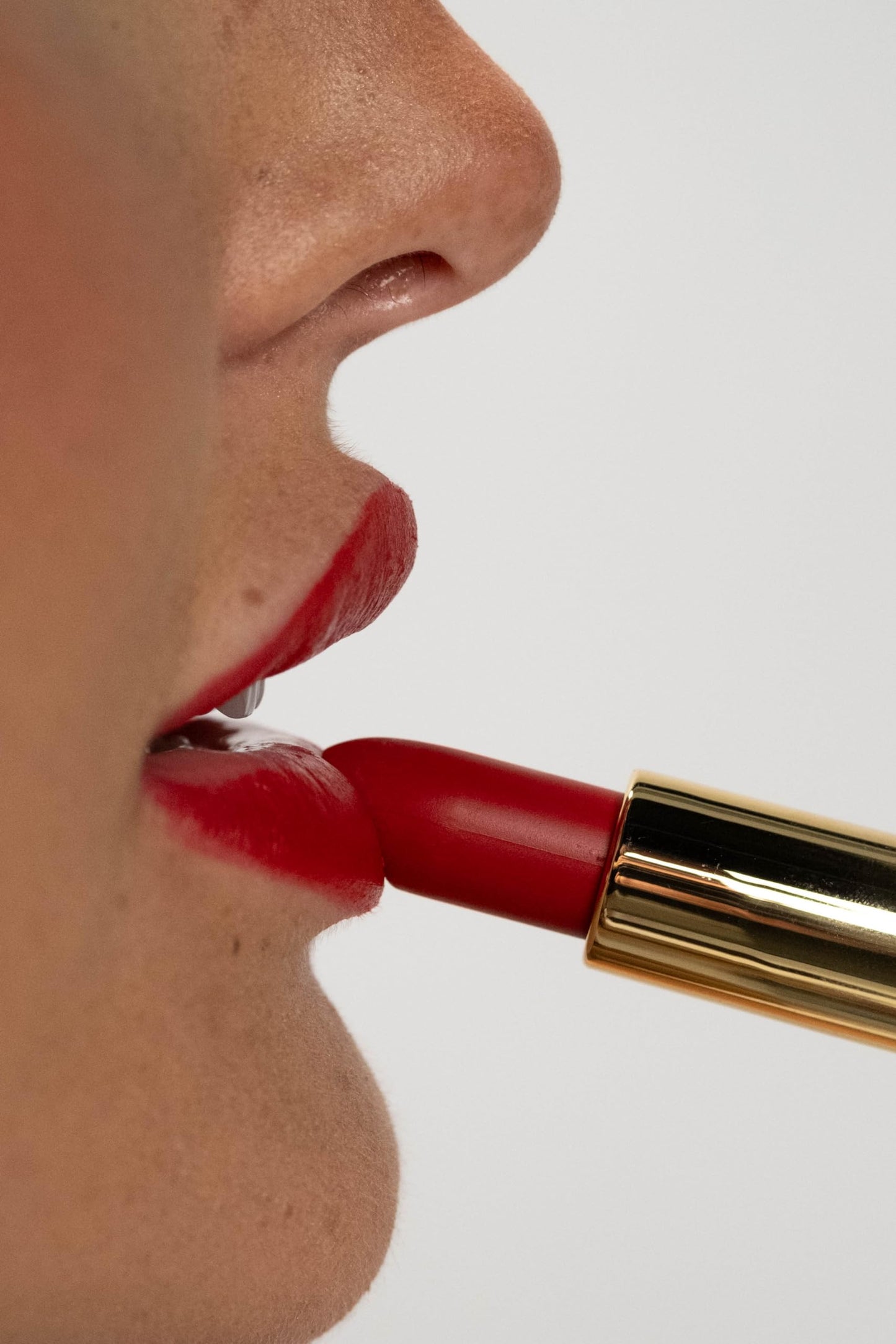 Got Lips? 2in1 Matte Lipstick & Liquid Lipgloss Lipstick - Richly Pigmented, Nourishing, Hydrating, Lightweight Velvety, Kissable, Anti-Smudging, Long Beauty & Personal Care got? WE GOT THE SOLUTIONS!