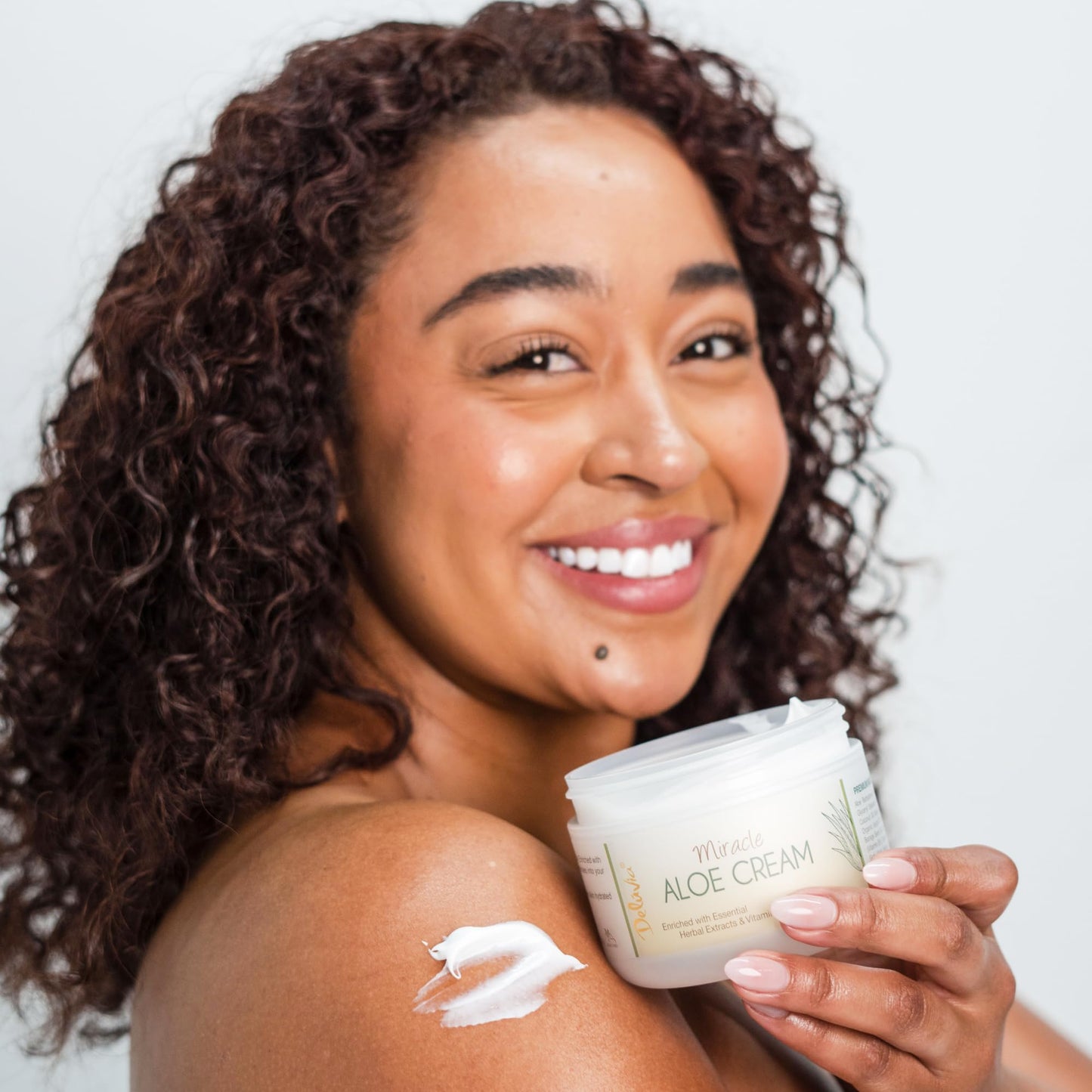 Deluvia Miracle Aloe Cream | Face & Body Moisturizer with Vitamin E & Organic Aloe Vera | Hydrating, Soothing for Dry Skin, Anti-Wrinkle, Acne Scars Beauty & Personal Care DELÚVIA