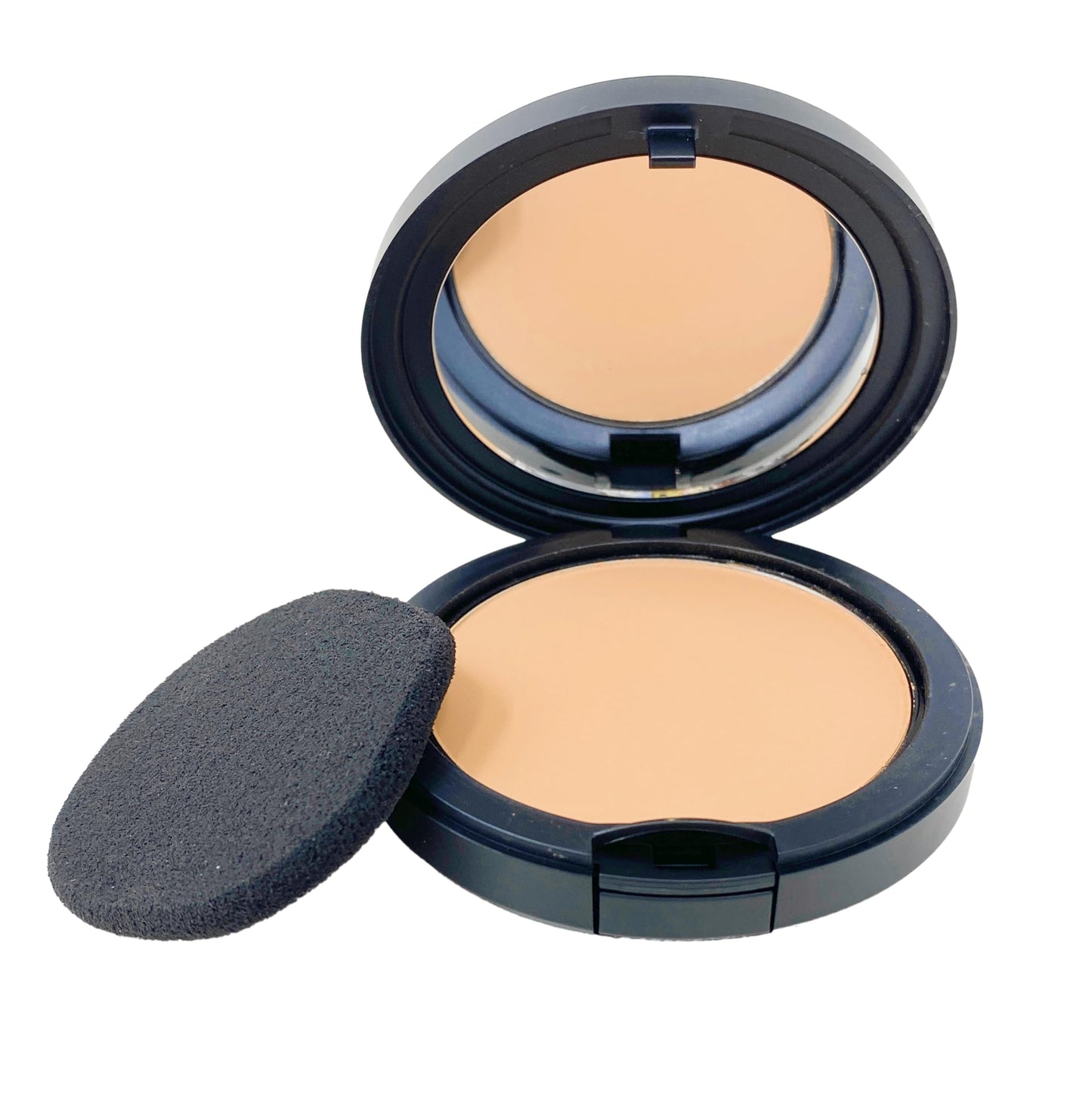 M.A.C Studio Fix Powder Plus Foundation 24 hr Oil Control Refillable - NW22 (Warm beige with rosy undertone for light to medium skin) .42 Oz / 12g Beauty & Personal Care MAC