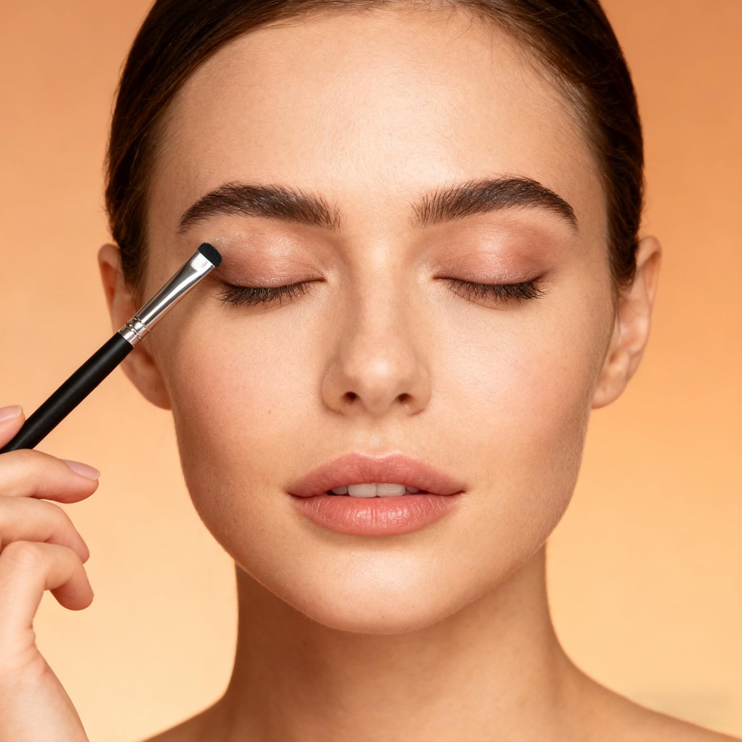 UltraShort Eyeshadow Smudge Brush, Makeup Brush High-End for Creasing & Cat Eye Makeup (E303) Beauty & Personal Care JEZTDKLE