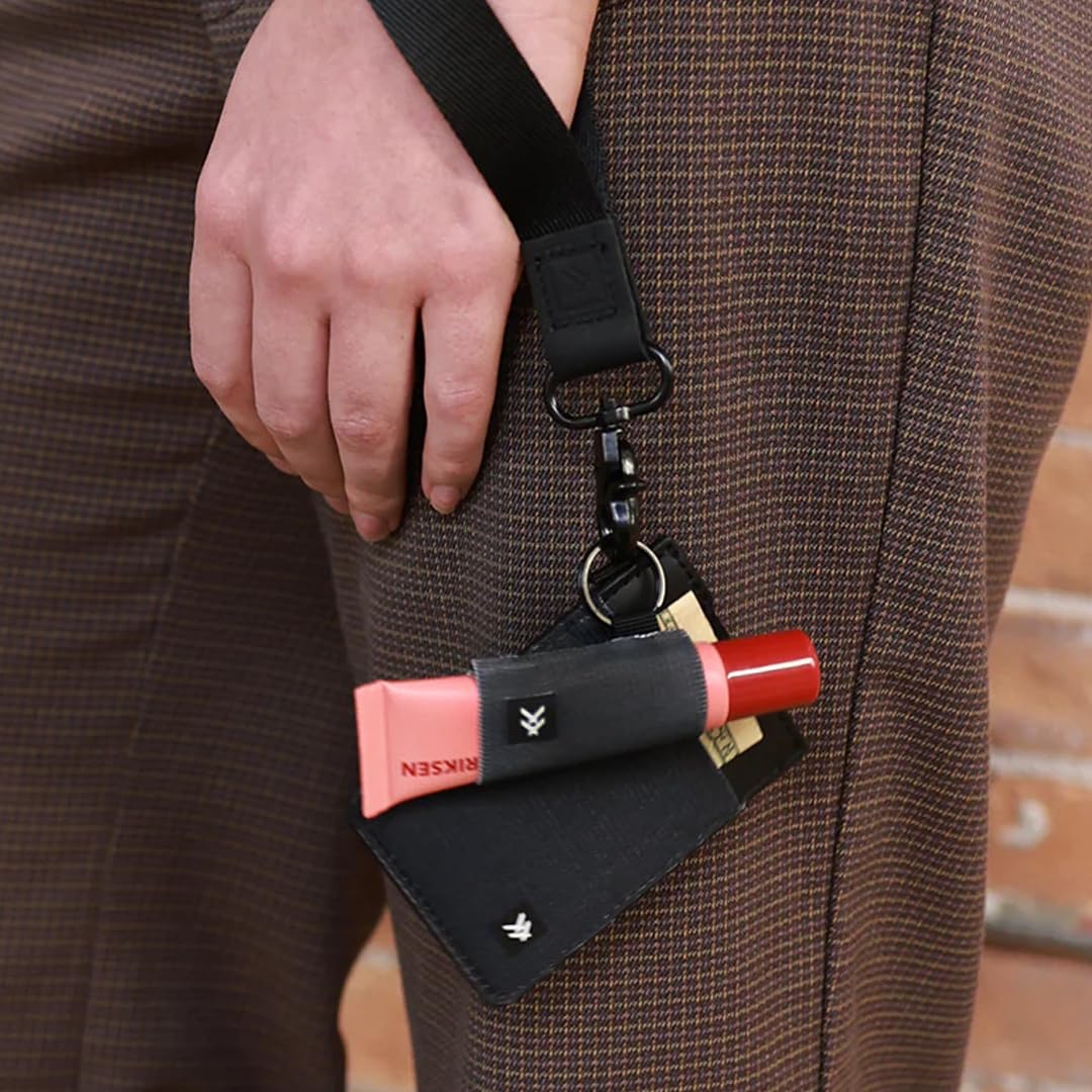 Thread Wallets Elastic Chapstick and Lip Gloss Holder Keychain (Black) Beauty and Personal Care Thread Wallets