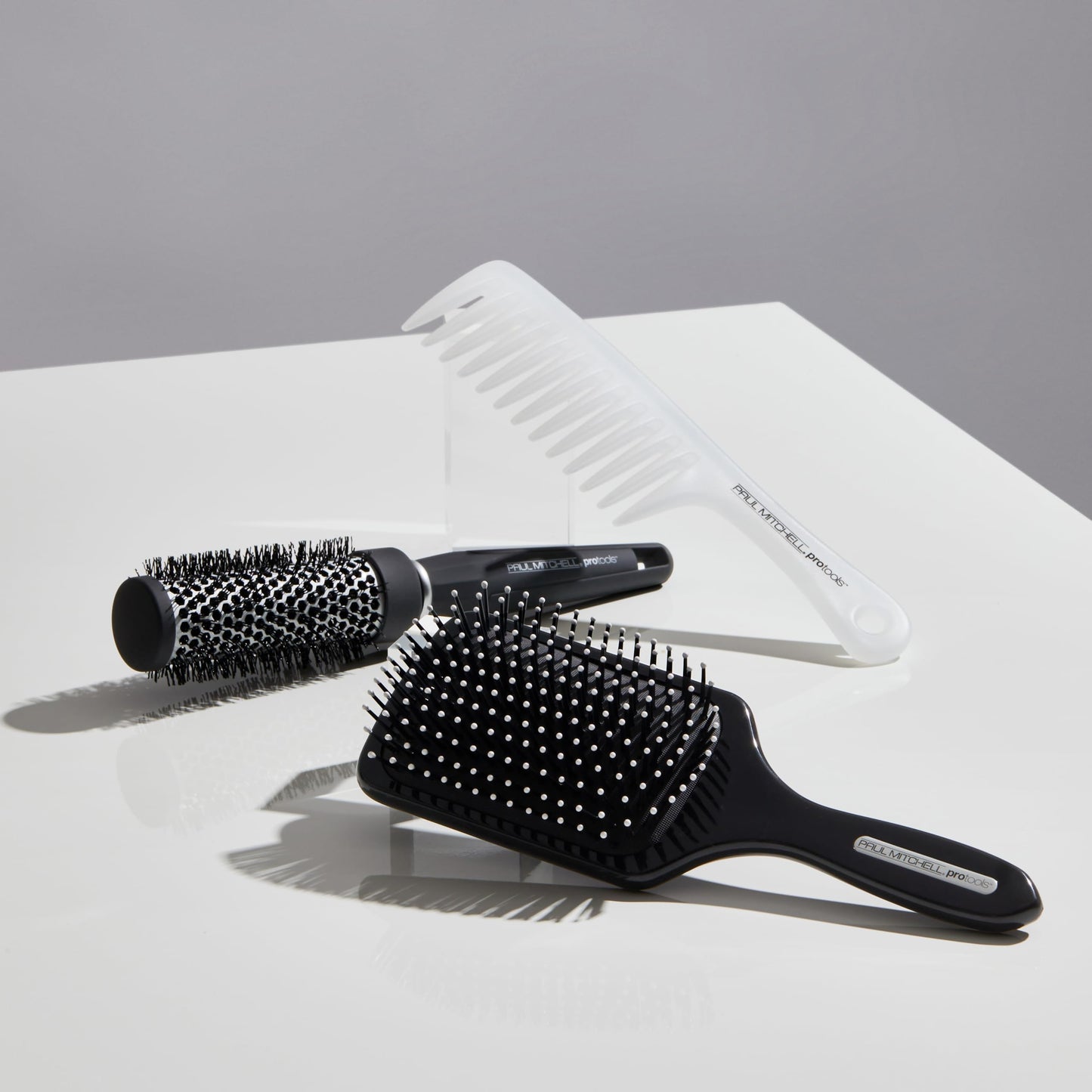 Paul Mitchell Pro Tools Express Ion Aluminum Round Brush, For Blow-Drying All Hair Types, Medium Beauty & Personal Care Paul Mitchell