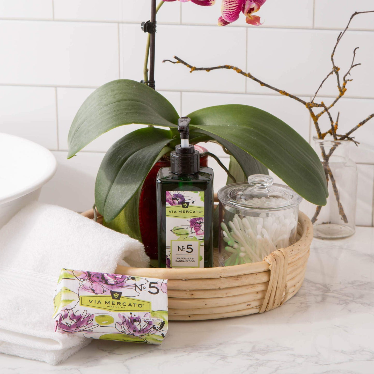 Via Mercato Italian Soap Bar (200 g), No. 5 - Waterlily & Sandalwood Beauty & Personal Care Via Mercato
