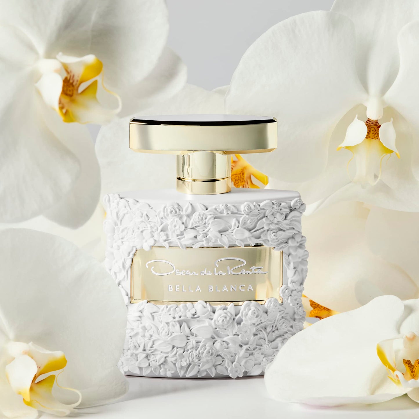 Oscar de la Renta Bella Blanca Eau de Parfum 2 Piece Gift Set for Women - Deluxe Miniature 0.17 Fl. Oz. and Travel Spray 0.5 Fl. Oz. Beauty & Personal Care Oscar de la Renta