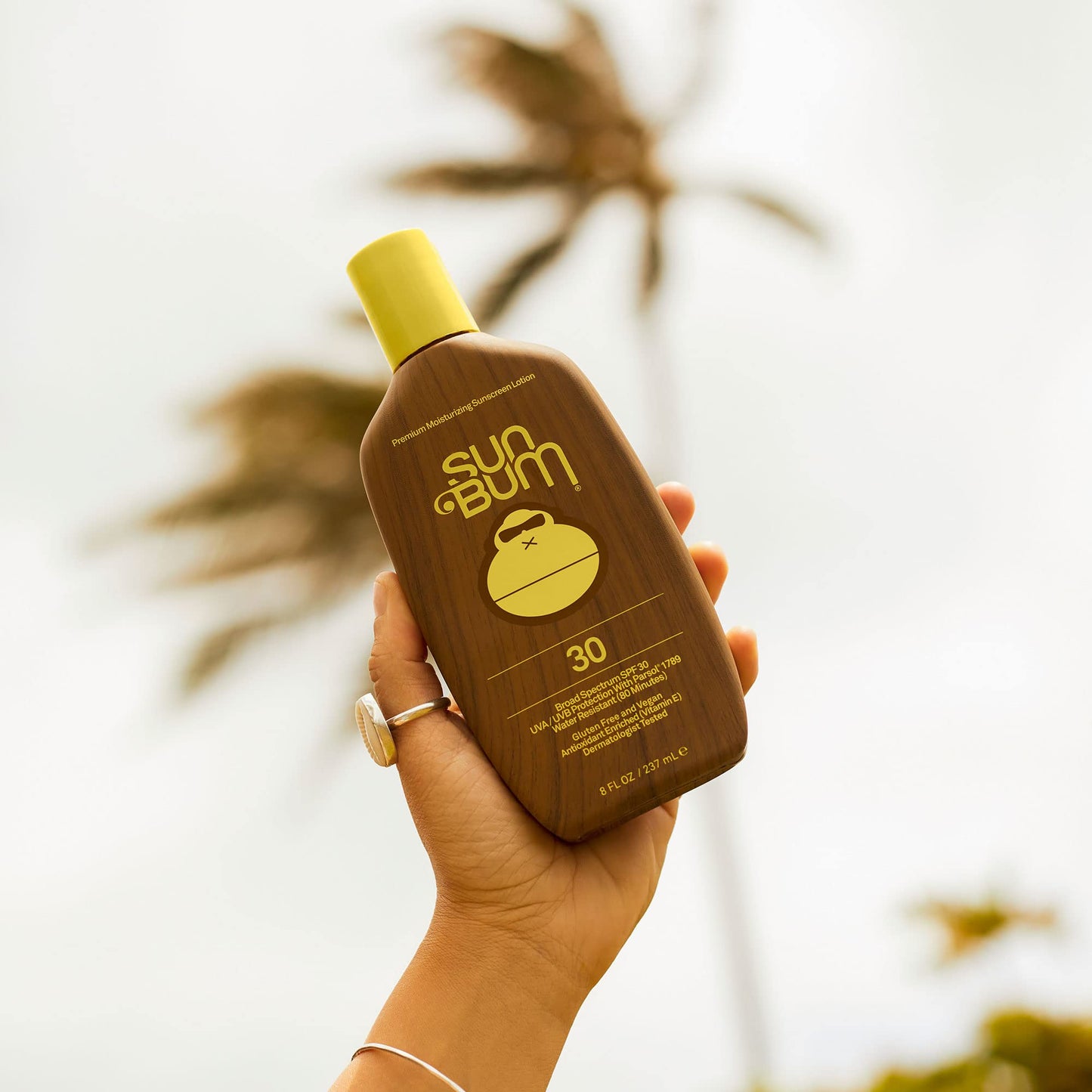 Sun Bum Original Moisturizing Sunscreen Lotion SPF 30 with Sonny Sticker, Vegan and Hawaii 104 Act Compliant Octinoxate & Oxybenzone Free, Broad Beauty & Personal Care Sun Bum