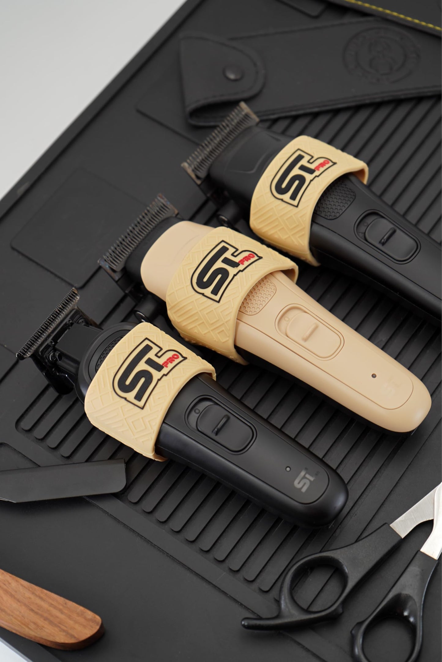 Supreme Trimmer SGR60 Professional Barber Grippers - 5 Piece Non Slip Clipper Grips, Barber Sleeve for Hair Clipper - Sand Beauty and Personal Care Supreme Trimmer