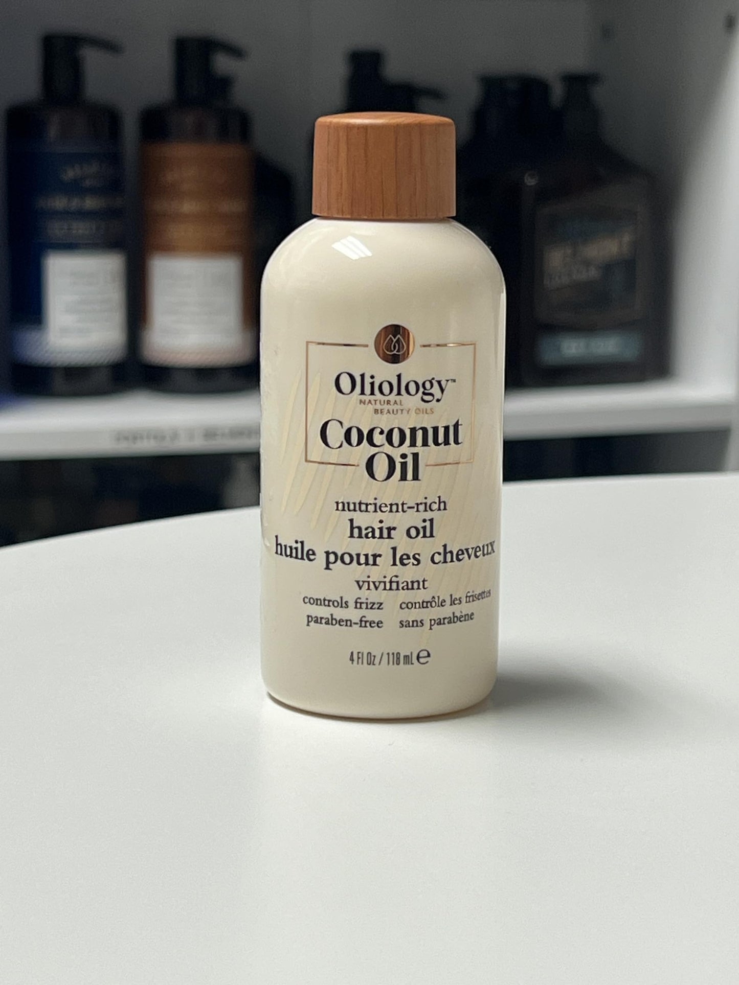 Oliology Coconut Hair Oil - Meds Split Ends, Controls Frizz, Hydrates & Softens - Lightweight Formula Helps Repair Distressed Hair from Heat Styling Beauty & Personal Care Oliology