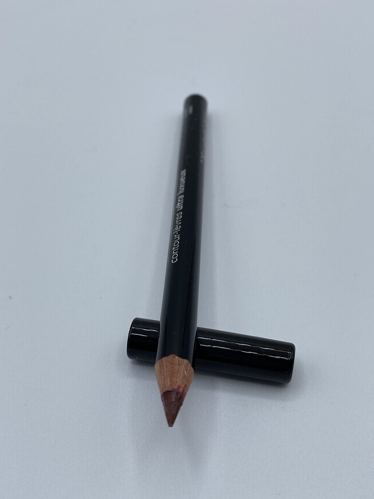 AVON Ultra Luxury Lip Liner Currant Beauty & Personal Care AVON