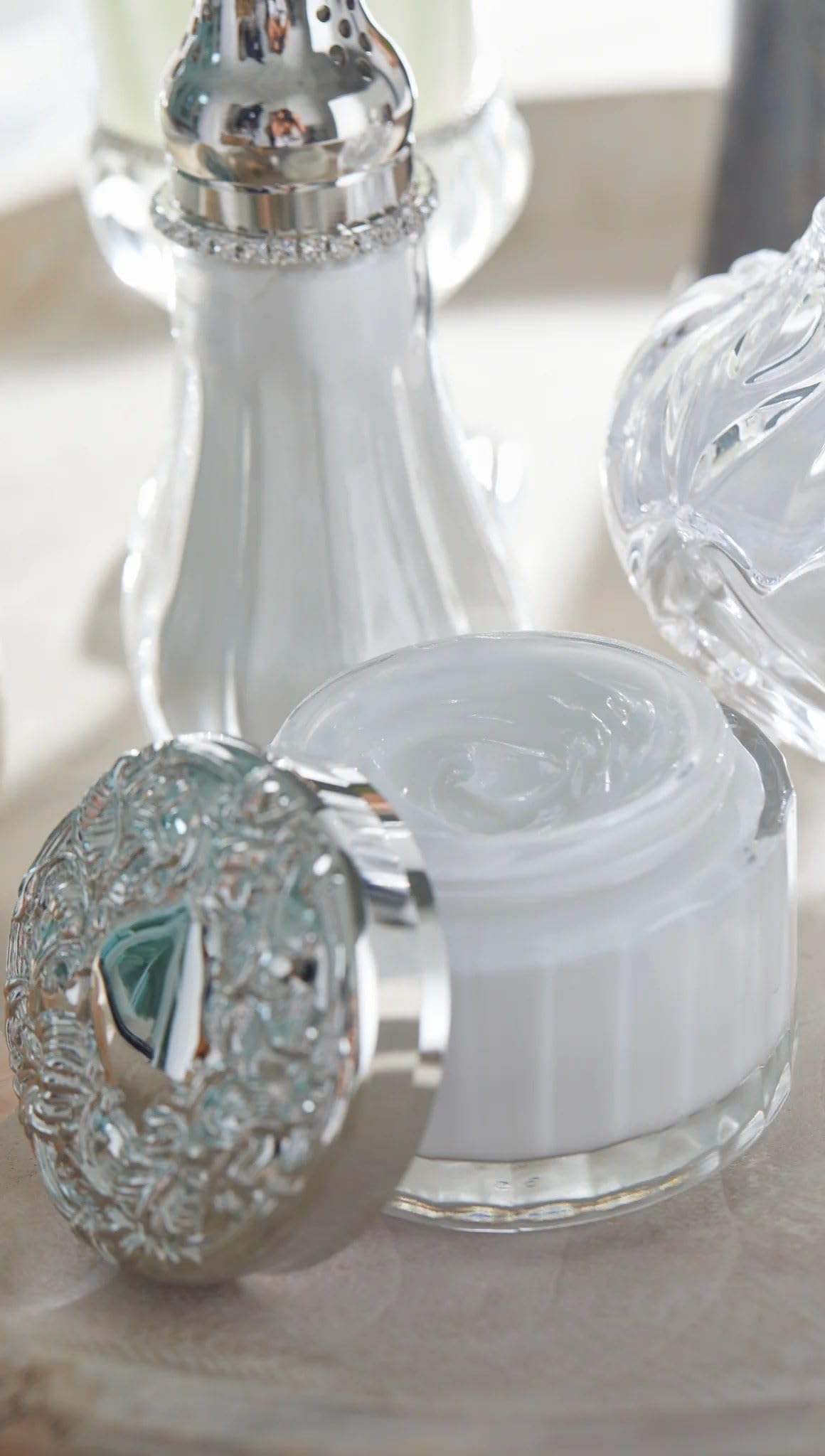 Lady Primrose Tryst Diamond Dusting Silk Shaker Beauty & Personal Care Lady Primrose