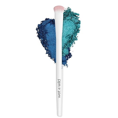 wet n wild Eyeshadow Brush, Precision Blending Application, Soft Synthetic Fibers, Ergonomic Handle for Comfortable Precision Control Beauty & Personal Care wet n wild