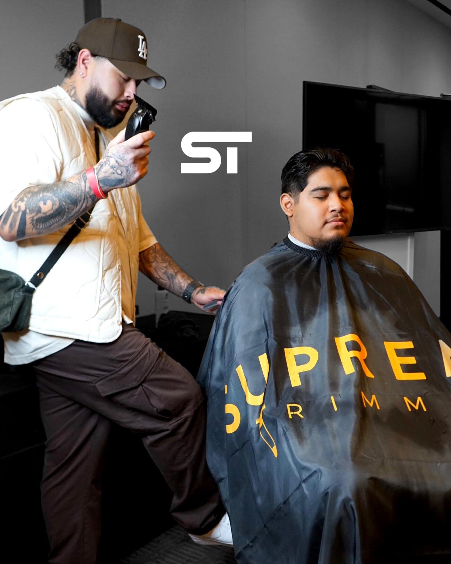 Supreme Trimmer Premium Barber Cape | Professional Hair Stylist Waterproof, Hook Closure Cape; Salon, Barber, or Home Use | Smoke Ring Beauty & Personal Care Supreme Trimmer