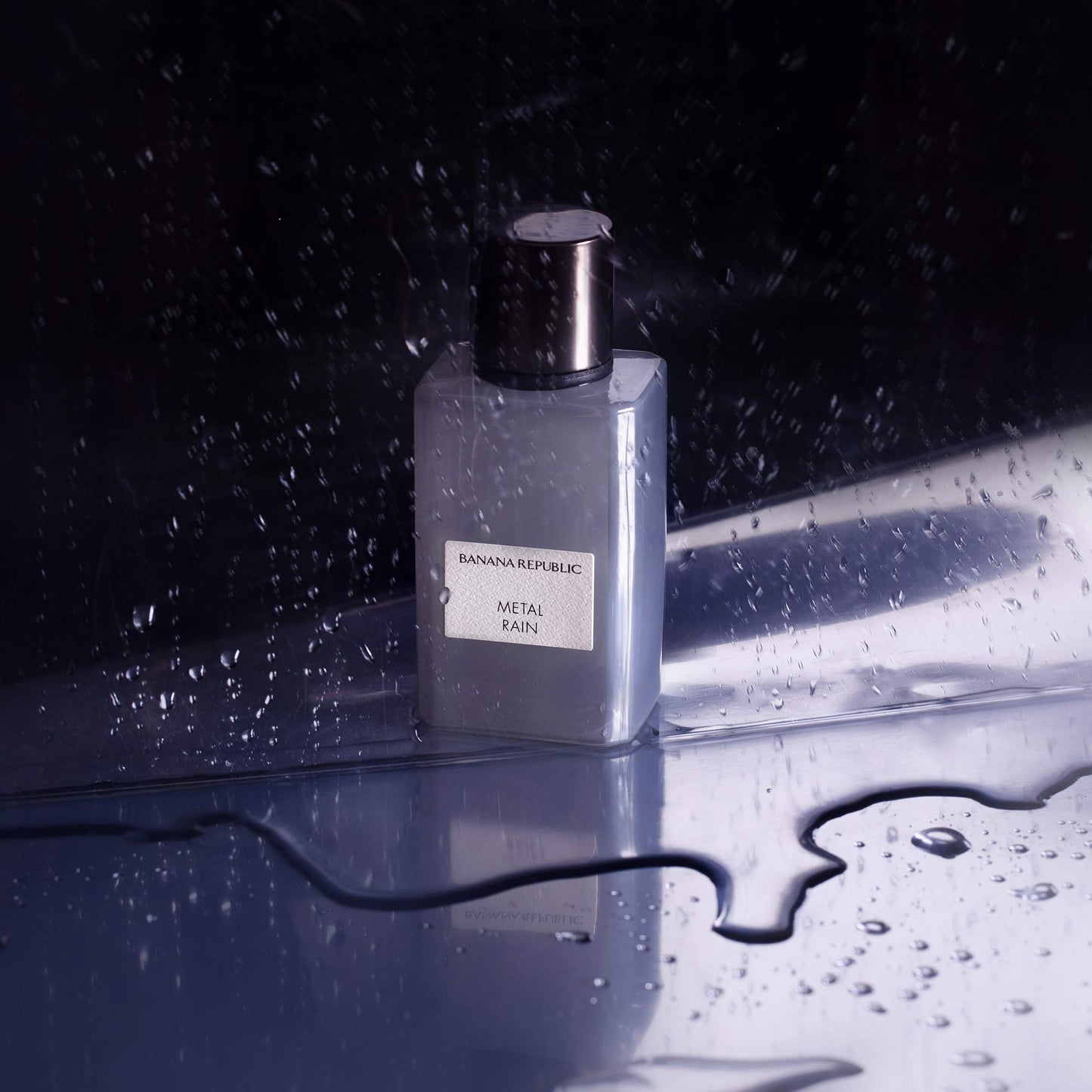 Banana Republic Banana Republic Icon Collection Metal Rain EDP for Men and Women 2.5 Fl Oz Beauty & Personal Care BANANA REPUBLIC