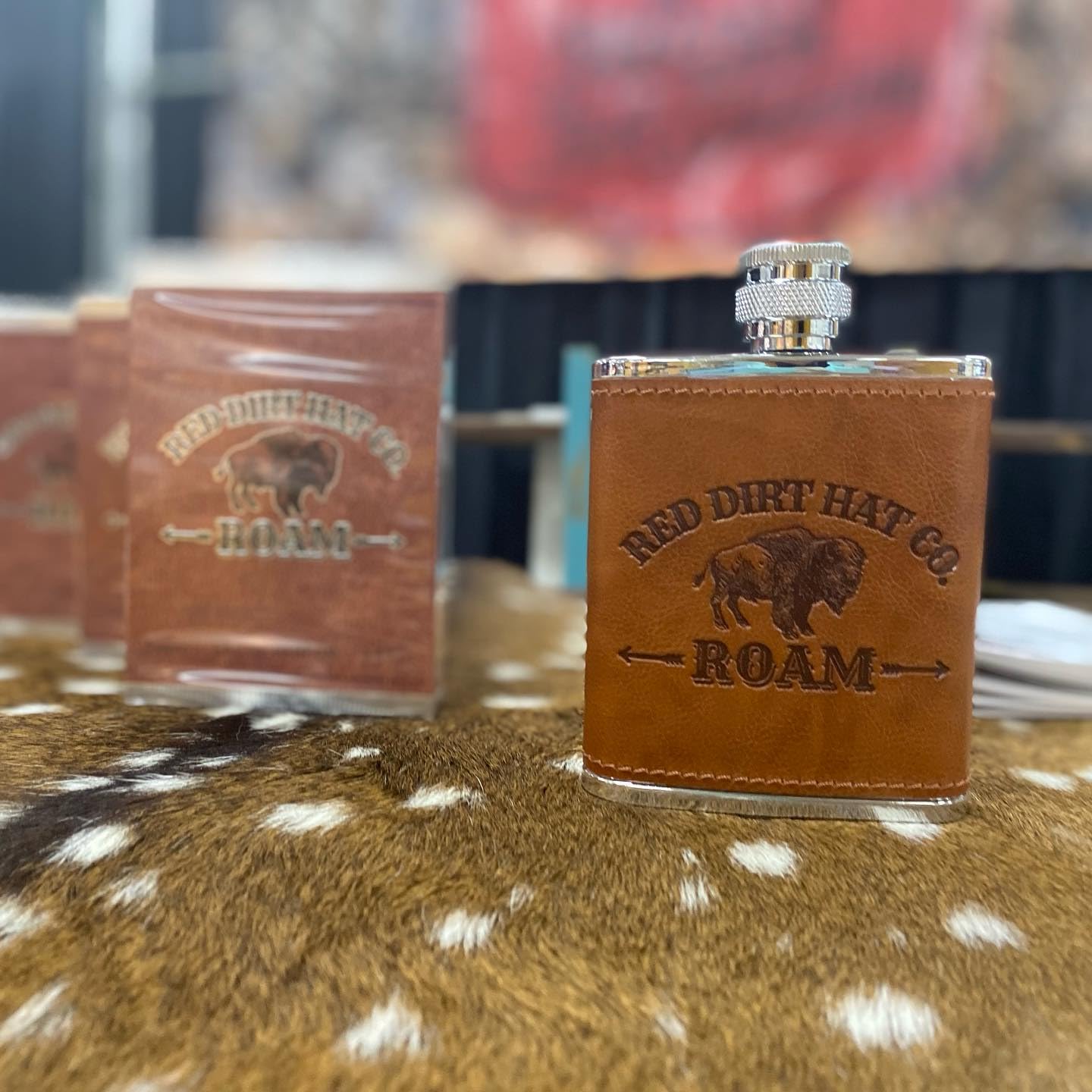 Red Dirt Hat Company Roam Cologne for Men - Fresh & Masculine Fragrance with Leather Tones and Cedarwood Notes - Men's Body Spray Cologne for Everyday Beauty & Personal Care Red Dirt Hat Company