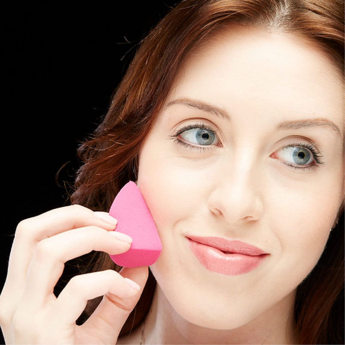 Sigma Beauty 3DHD Makeup Blender | Professional Makeup Sponge with Angled Edges | Prime, Conceal, Sculpt & Highlight | Vegan, Cruelty Free, Pink Beauty & Personal Care Sigma Beauty