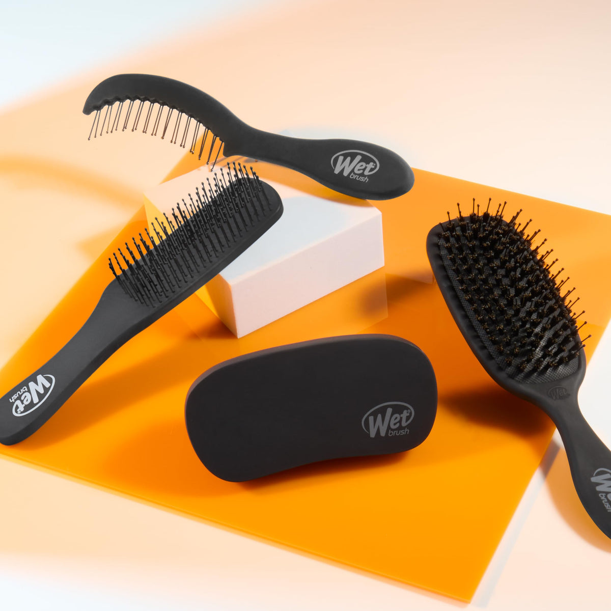 Wet Brush Men's Detangling Comb, Black, Wide Tooth Comb for Dry & Wet Hair, Ultra-Soft IntelliFlex Bristles, Men's Detangler, All Lengths, Everyday