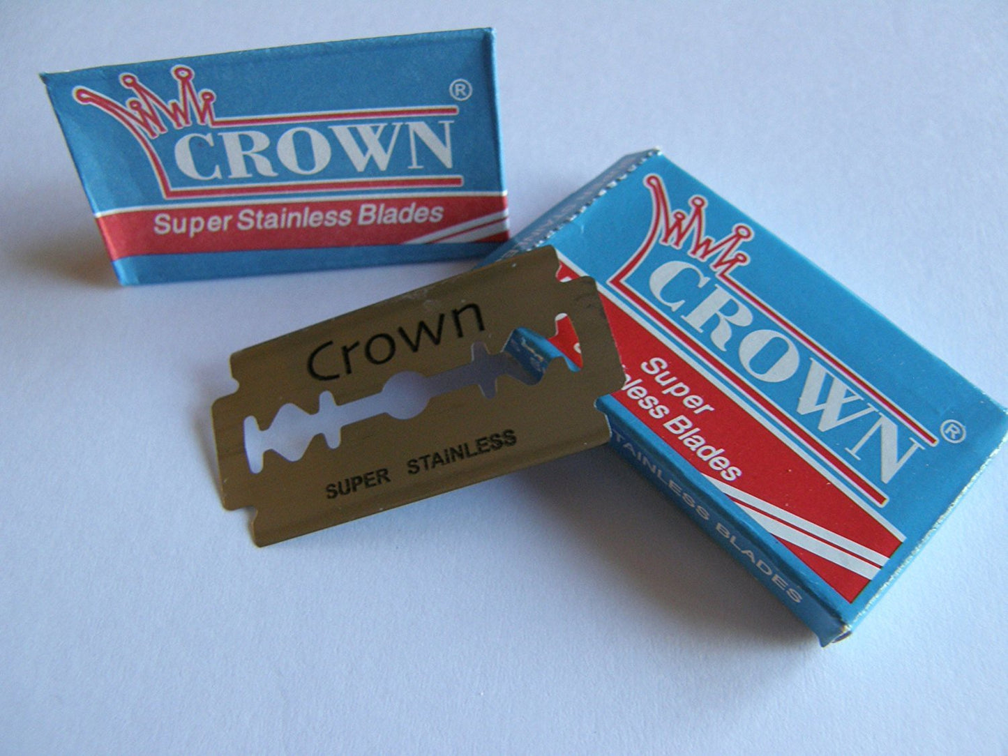 25 CROWN Super Stainless Double Edge Safety Razor Blades Beauty and Personal Care LORD