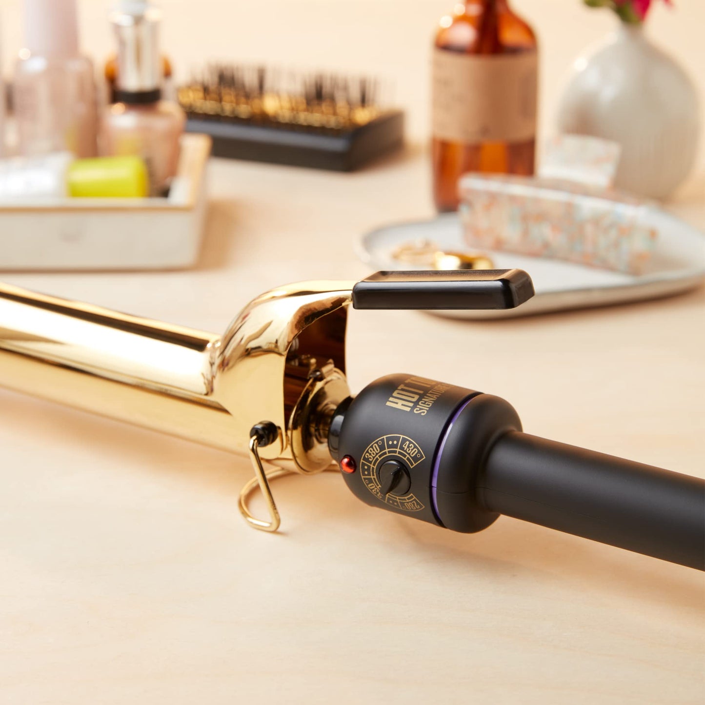 Hot Tools 1 1/4" Curling Iron for Beginners | Long-Lasting Results, Defined Curls and Easy to Use with Temperature Control for All Hair Types up Beauty & Personal Care HOT TOOLS