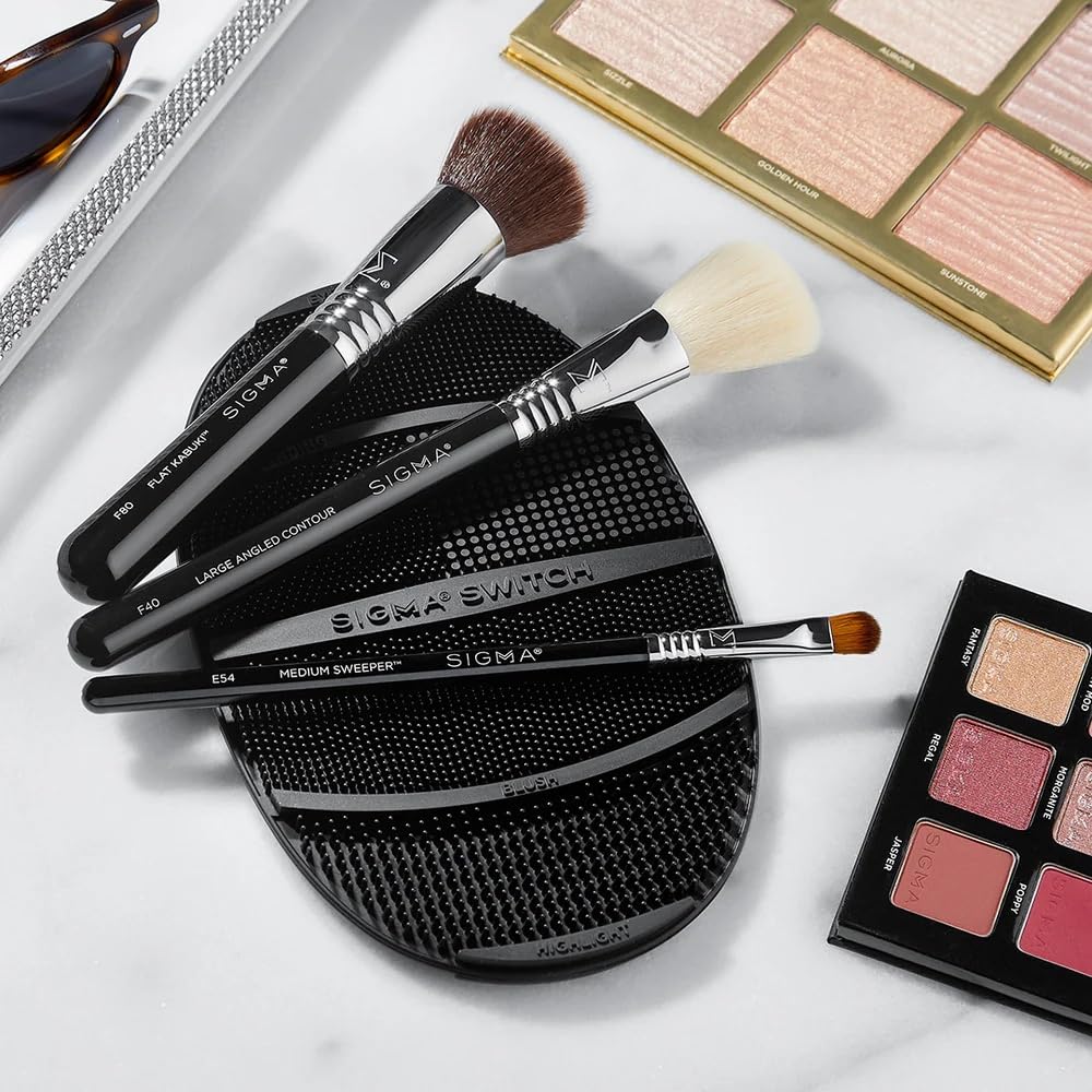 Sigma Beauty Professional E54 Medium Sweeper Brush - Professional Eyeshadow Brush for Controlled Lid Application, Packing on Metallic Shades Beauty & Personal Care Sigma Beauty