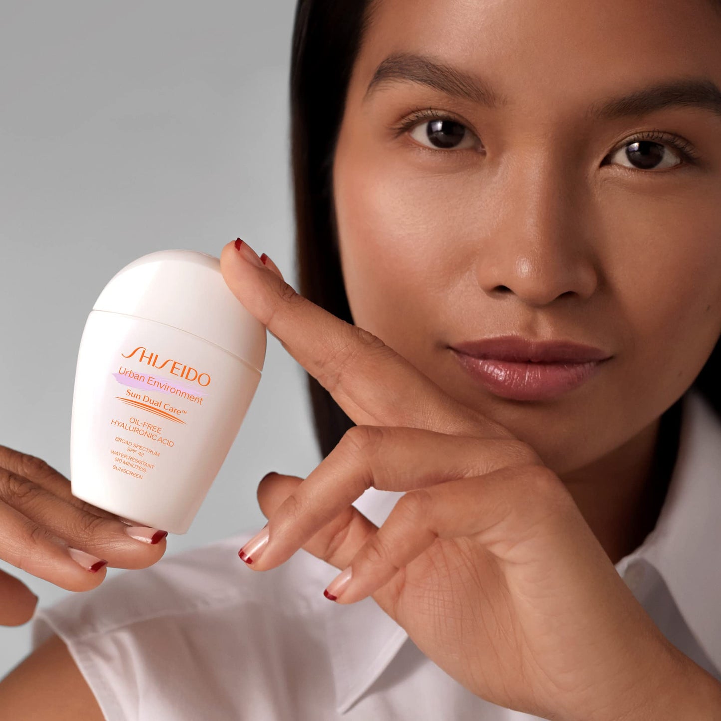 Shiseido Urban Environment Oil-Free Sunscreen SPF 42 - 30 mL - Protects, Hydrates, Mattifies & Works as Face Primer - Water Resistant for 40 Minutes Beauty & Personal Care Shiseido