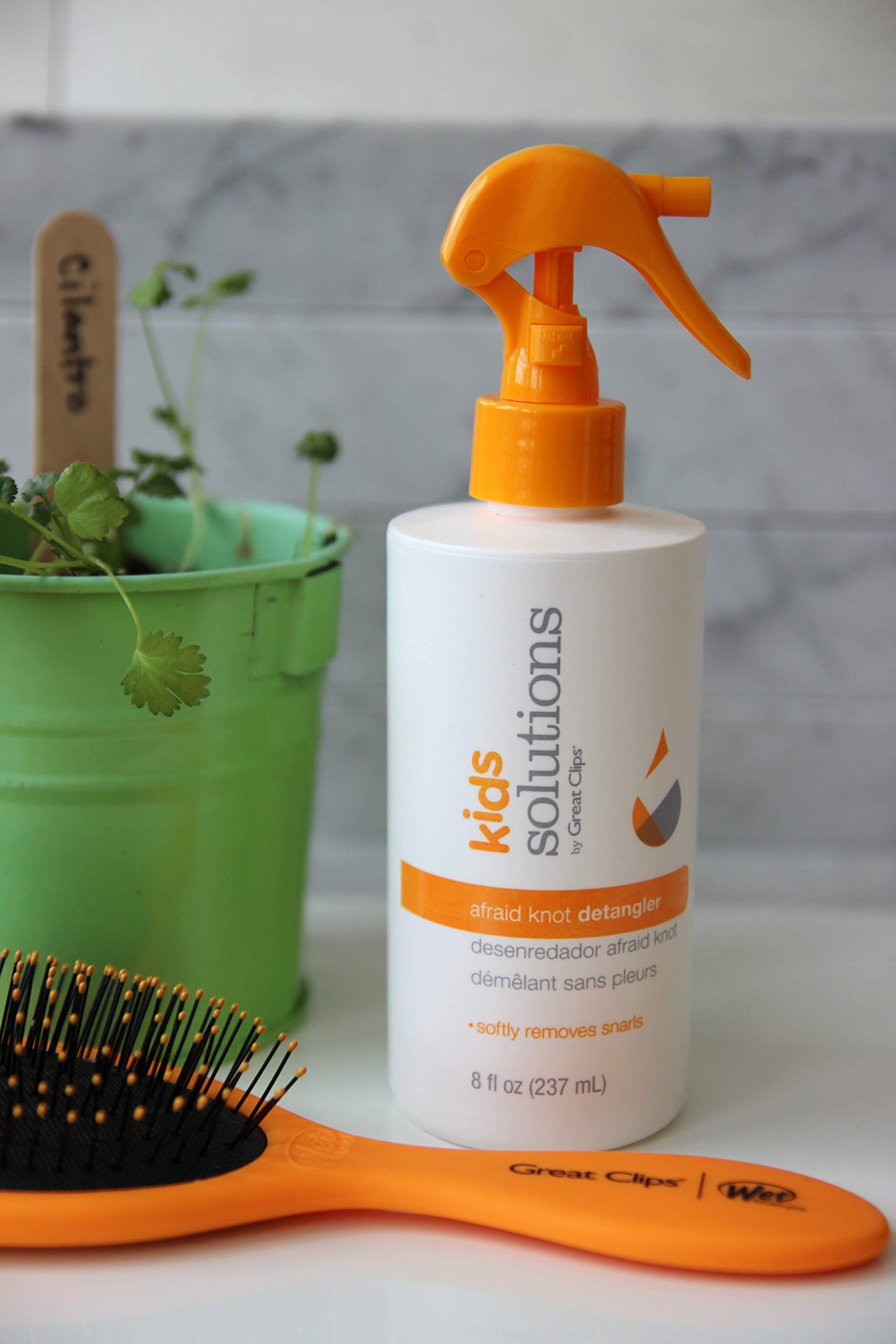GREAT CLIPS Solutions Kid's Afraid Knot Detangler, 8oz | Light Detangling Spray for Children | Protects & Moisturizes Hair | Recommended for Ages 4-10 Beauty & Personal Care GREAT CLIPS