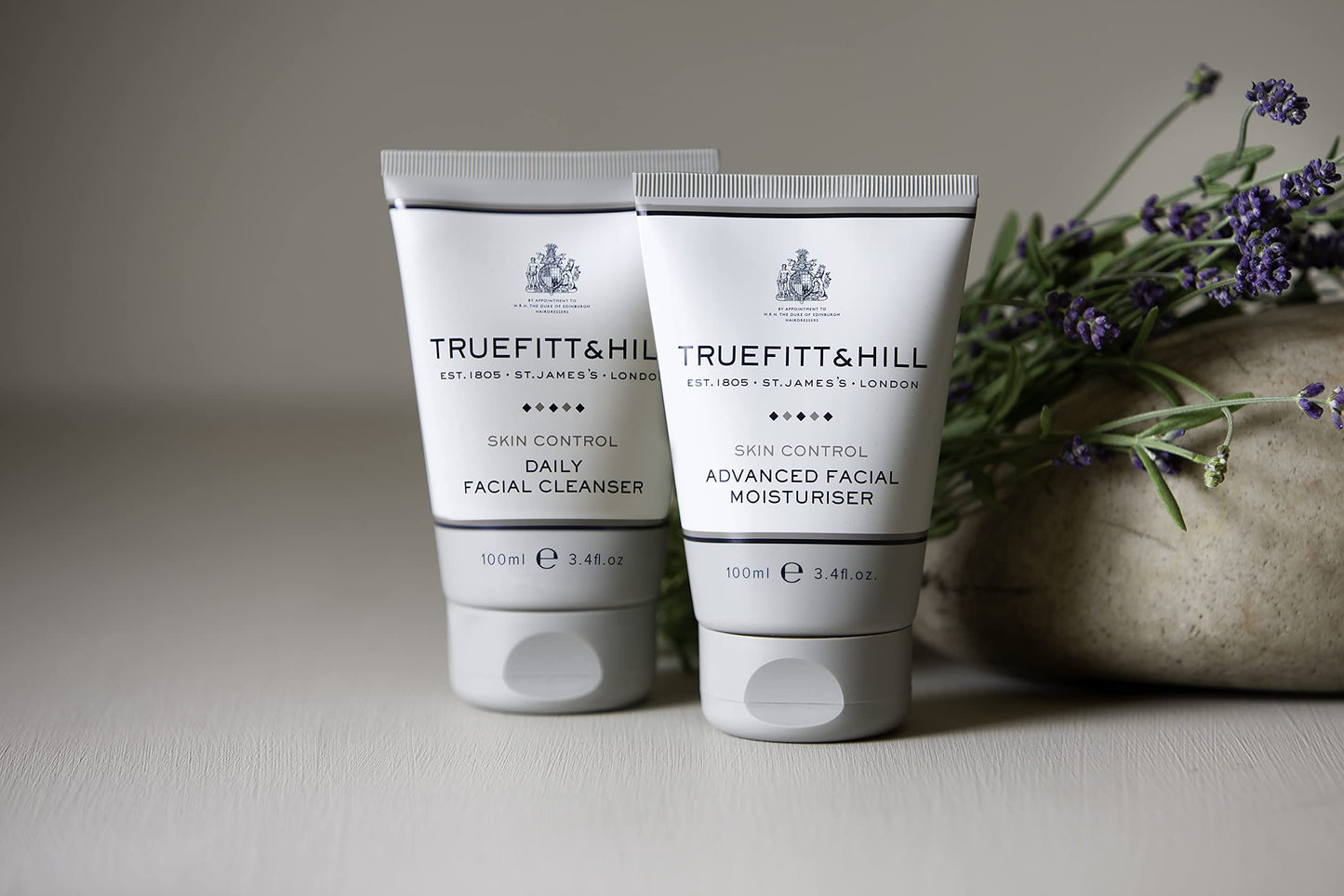 Truefitt & Hill Luxury Aftershave Balm - Ultimate Comfort - Premium Soothing Moisturizer with Aloe Vera Extract - Ideal for Sensitive Skin, Razor… Beauty & Personal Care Truefitt & Hill