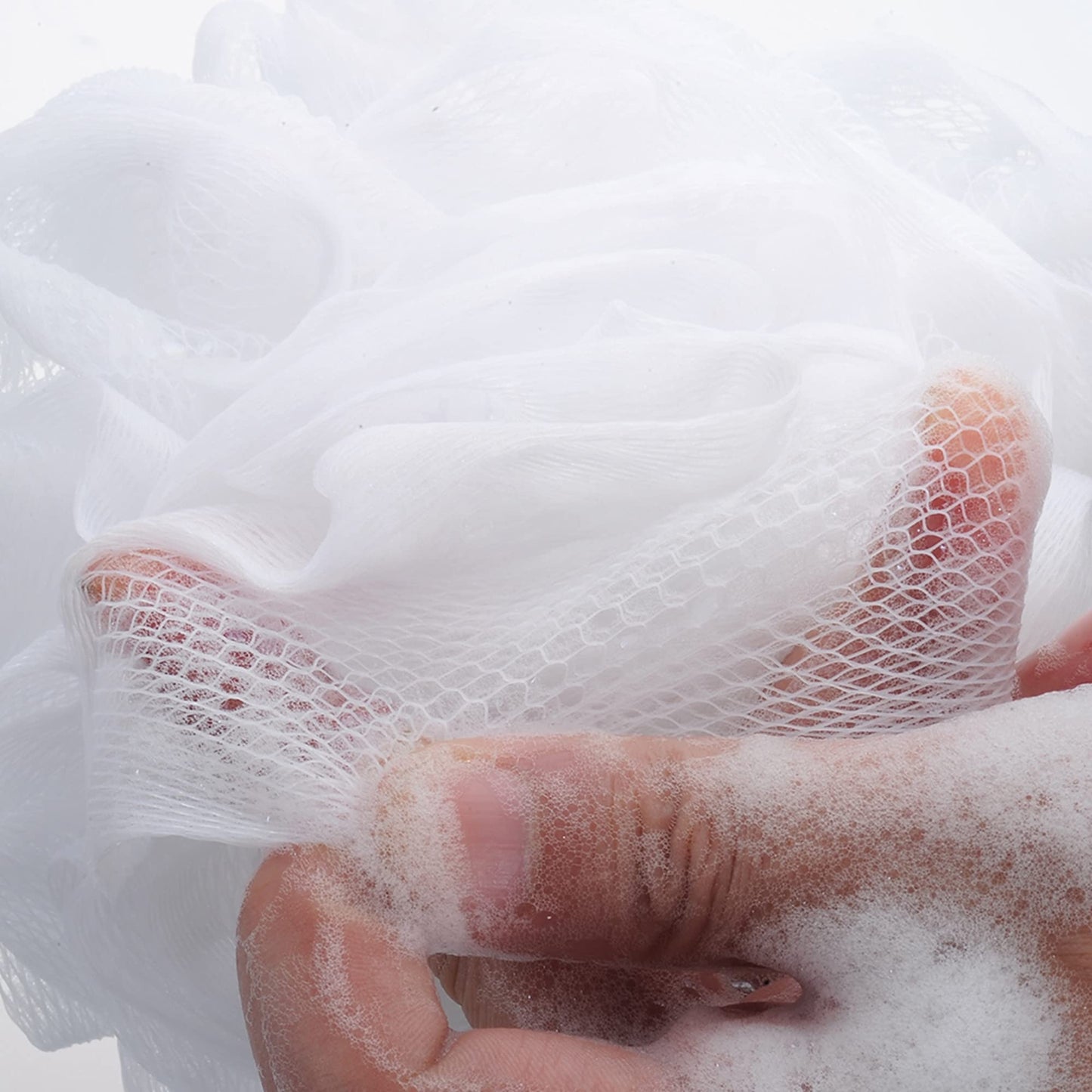 iboodi 60g/pcs White Mesh Bath Sponge Pouf Shower Loofahs Shower Puff Pack of 4 (White) Beauty & Personal Care iboodi
