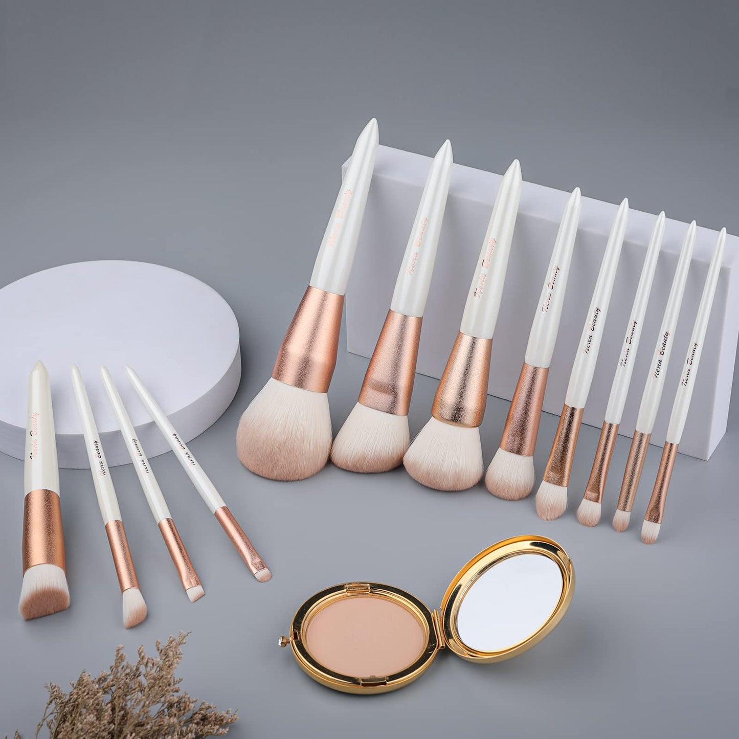 Makeup Brushes Set, EVRCHGIEA 12pcs Premium Eye Shadow, Eyebrows, Eyeliner, Concealer, Lip Liner?Foundation Makeup Brush White Travel Makeup Beauty & Personal Care EVRCHGIEA