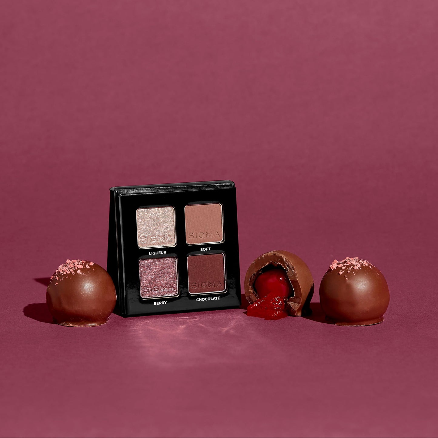 Sigma Beauty Quad Eyeshadow Palette - Makeup Eyeshadow Quad with a Buttery Soft Formula and Buildable, Blendable Shades for a Flawless Eye Look… Beauty & Personal Care Sigma Beauty